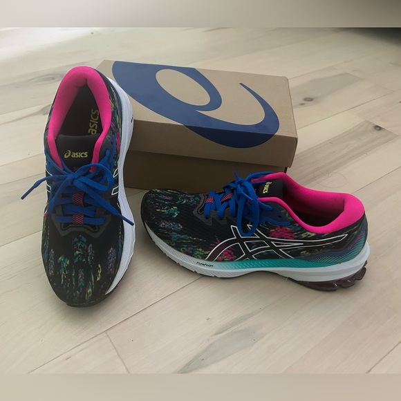 Asics Shoes - ASICS Sneakers GT-1000 11 *Size 6